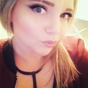 Meet your Posher, Janine